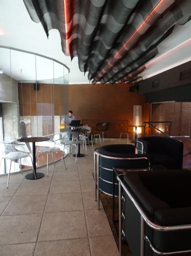 MOARÉ kaviareň bar