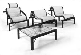 kreslá a stolíky FORM